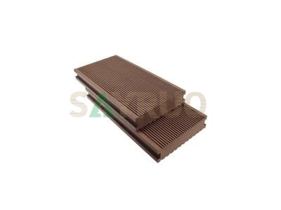  30 * 150mm sólido resistente a los rayos UV WPC Decking de madera de plataforma compuesta de plástico para al aire libre.
