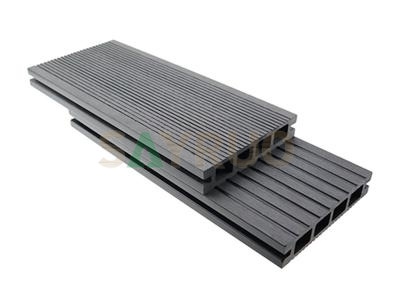 Plataforma de muelle de material compuesto de madera y plástico para uso en exteriores