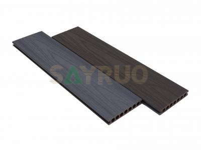 Co-extrusion embossed woodgrain composite decking