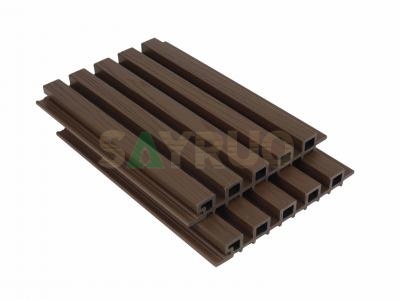 Panel de pared hueco de WPC coextruido comercial: excelente diseño de pared y superficie enrejada para fachadas exteriores modernas